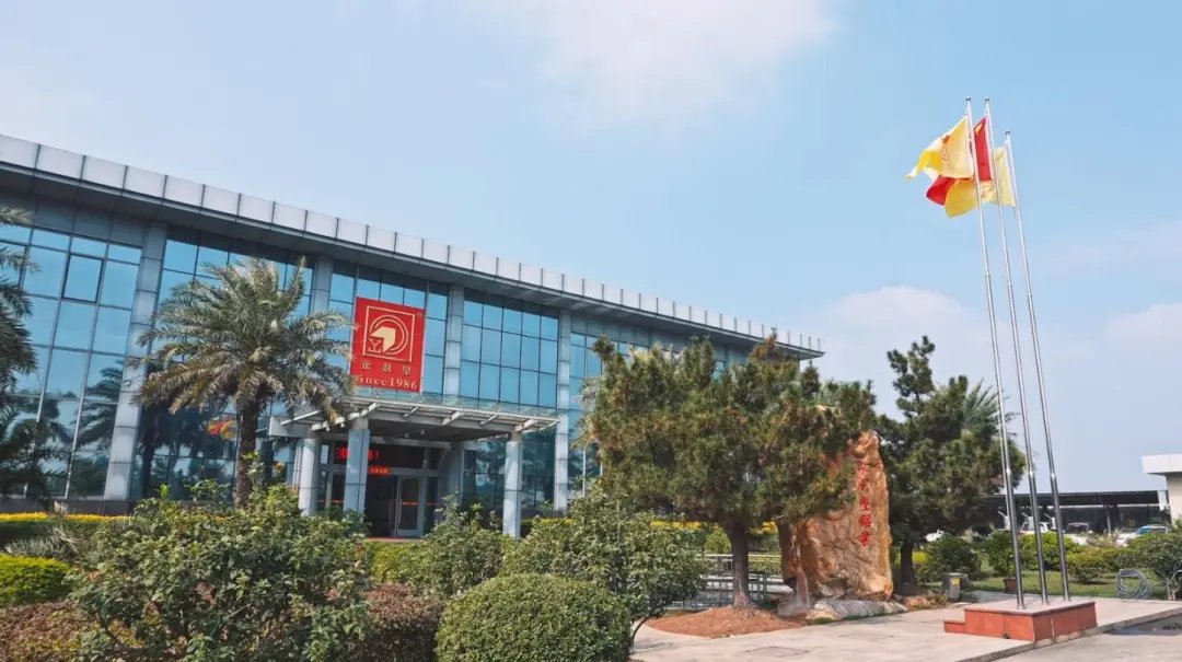 鋁加網(wǎng)對(duì)話永利堅(jiān)鋁業(yè)總經(jīng)理吳軍：38年堅(jiān)守品質(zhì)，老牌鋁企如何轉(zhuǎn)型與突破